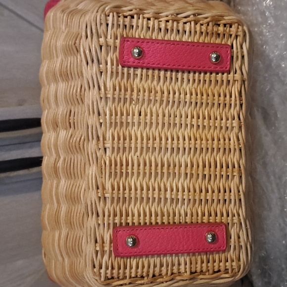 Kate Spade 3D Wicker Strawberry Basket - Picture 8 of 9